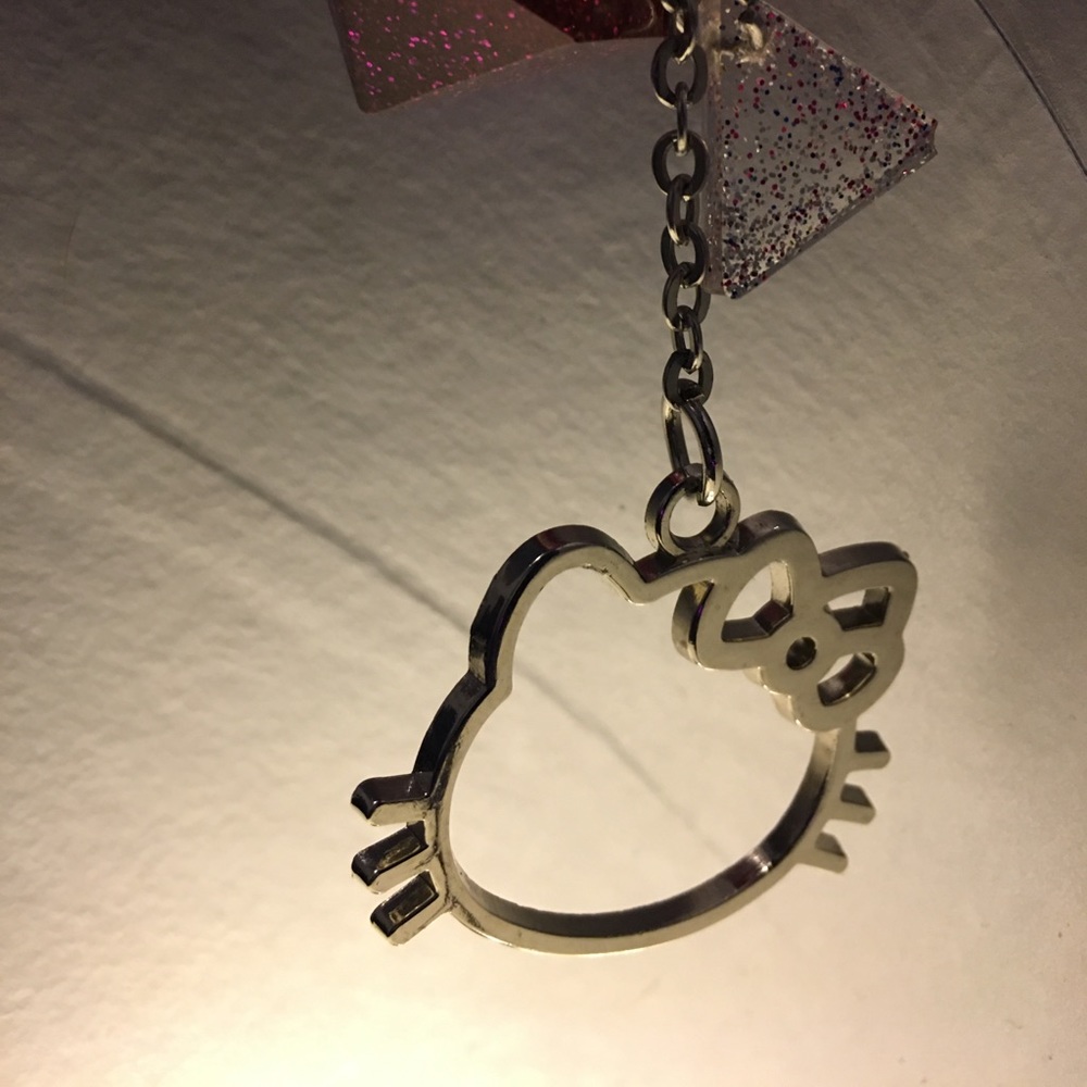 Hello Kitty keychain - Picture 2 of 4